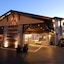 The Coho Oceanfront Lodge