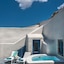 Luna Santorini Suites
