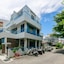Oia Cafe B&B