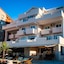 Adeona apartments - On the beach