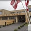 Hotel 6400