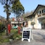 New Generation Hostel Como Lake