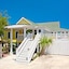 Georgianne Inn & Suites