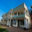 Twinview Apartments