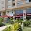 Adam Hotel Suites