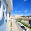 Jr Studios & Suites (Riu's)