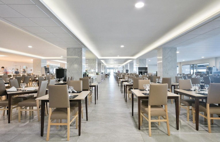 Restaurants - 7