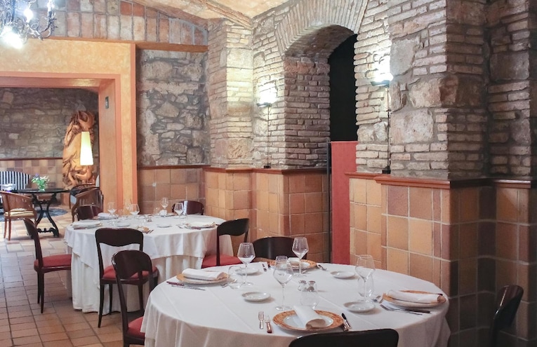 Restaurants - 4
