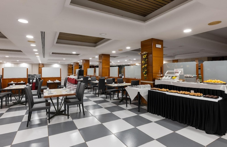 Restaurants - 10