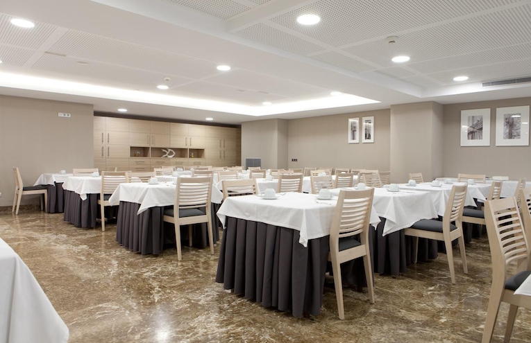 Restaurants - 4
