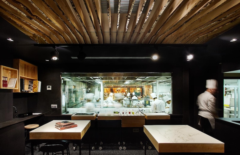 Restaurants - 14