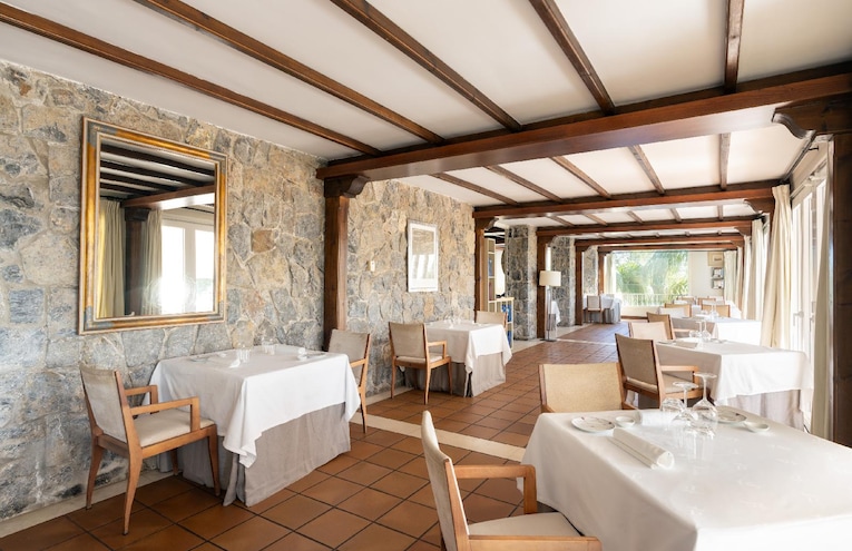 Restaurants - 4