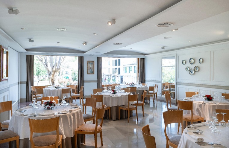 Restaurants - 1