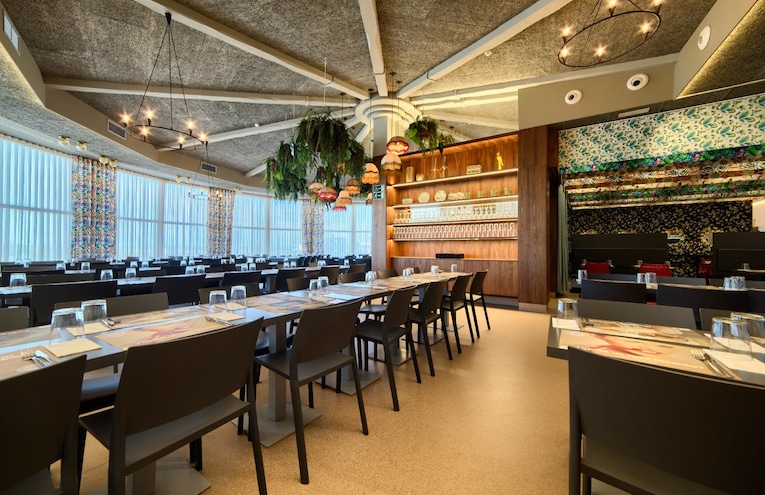 Restaurants - 10