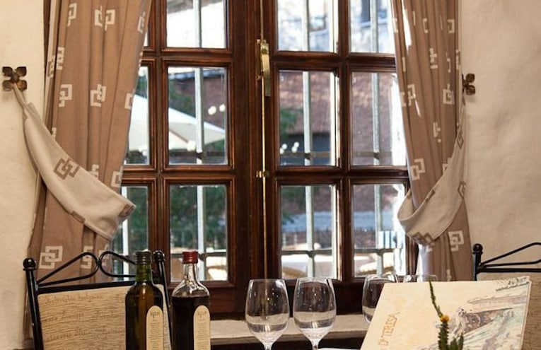 Restaurants - 1