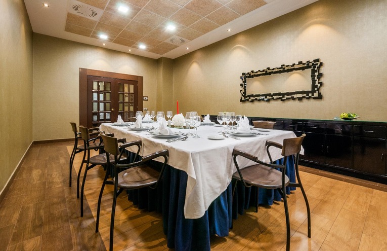 Restaurants - 12