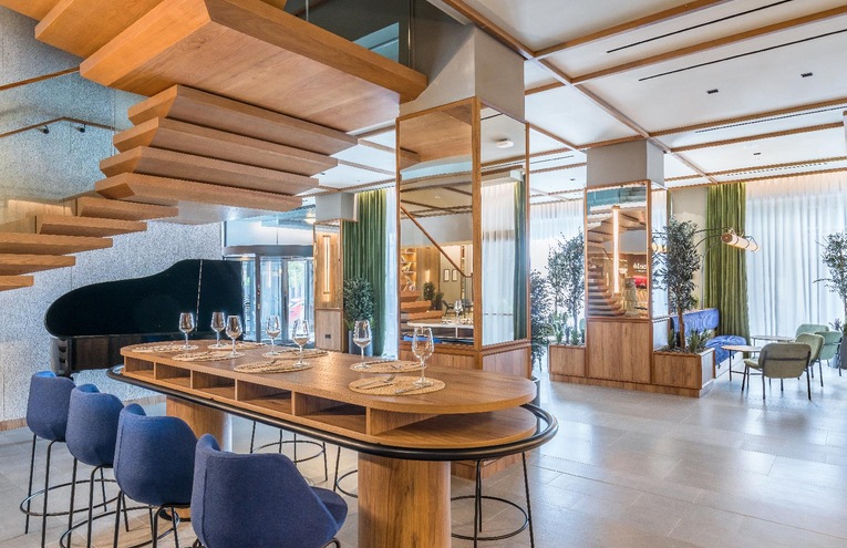 Restaurants - 4