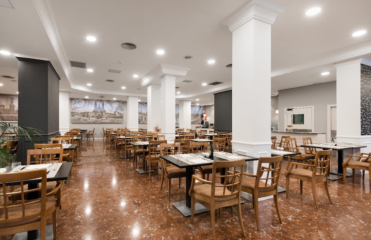 Restaurants - 8