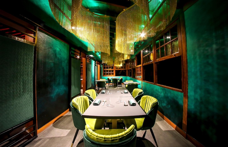 Restaurants - 11