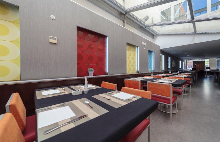Restaurants - 7