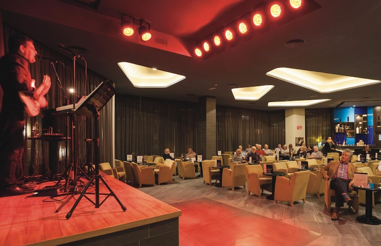 Restaurants - 8