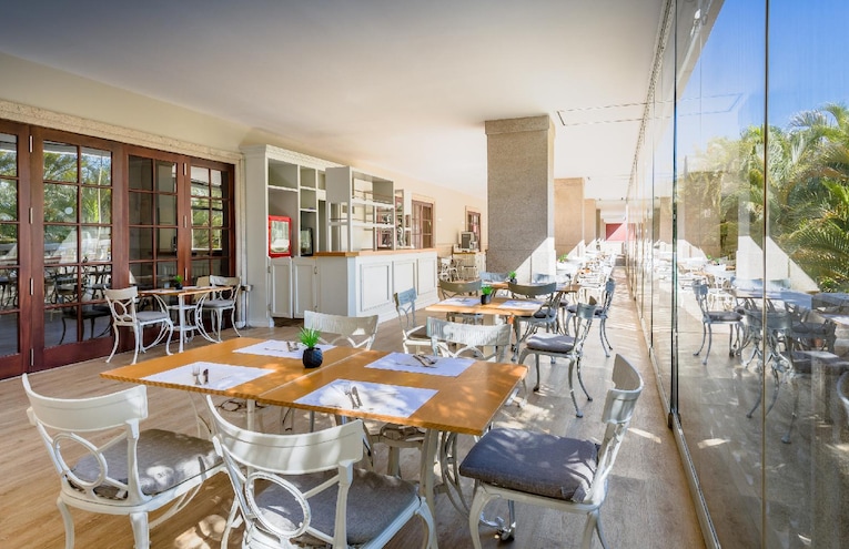 Restaurants - 4