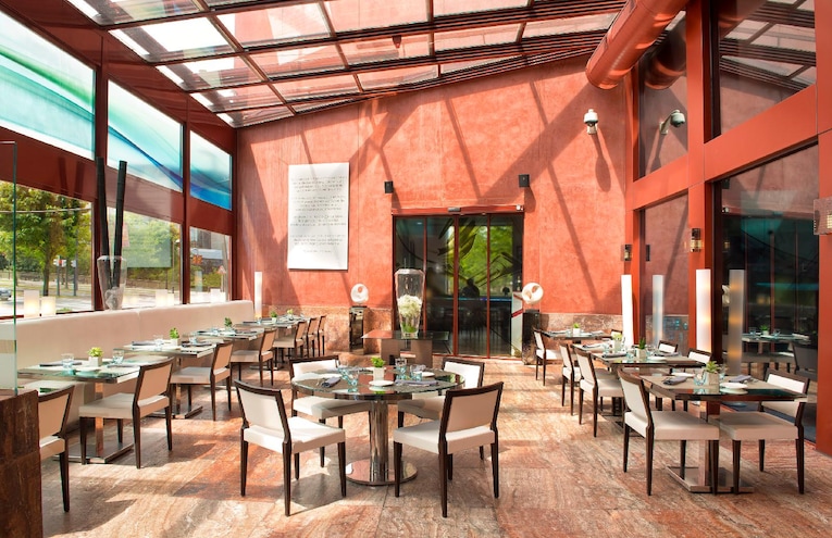 Restaurants - 6