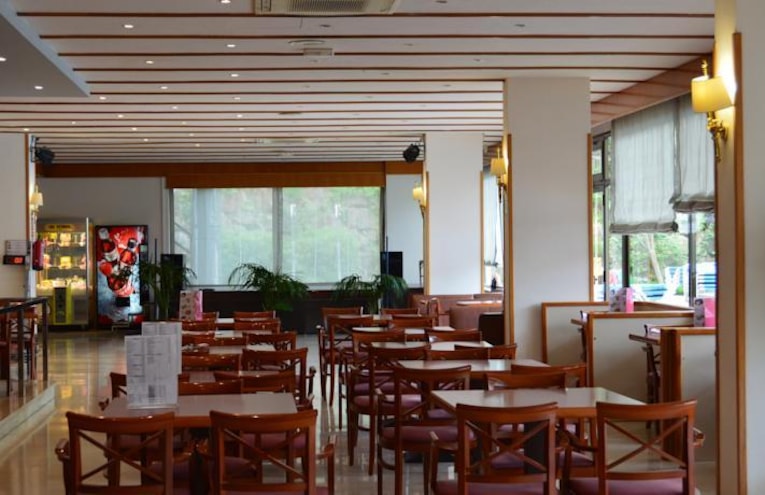 Restaurants - 5