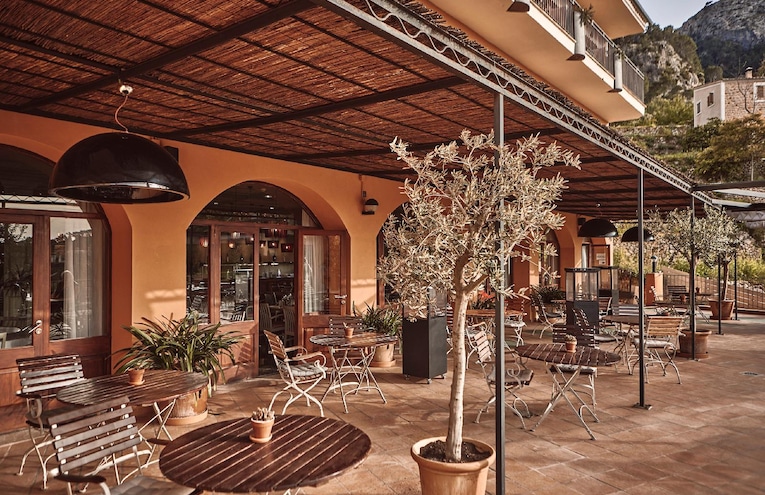 Restaurants - 1