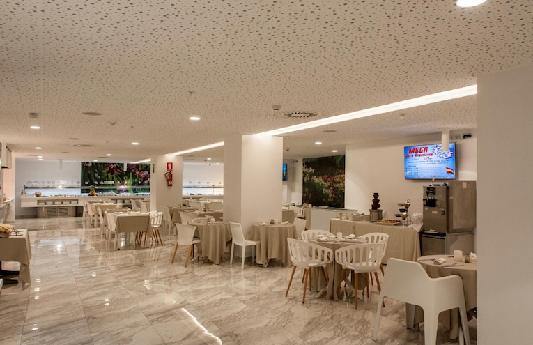 Restaurants - 11
