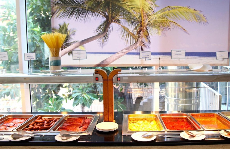 Restaurants - 6