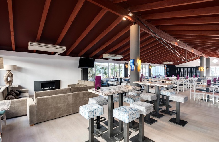 Restaurants - 11
