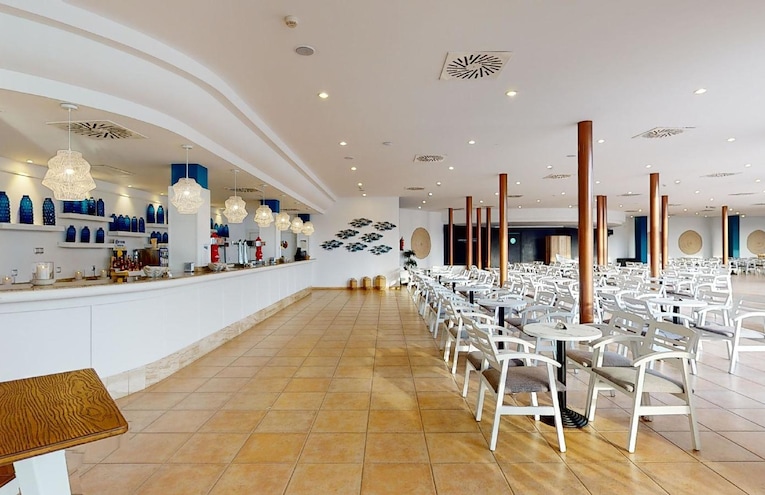 Restaurants - 9