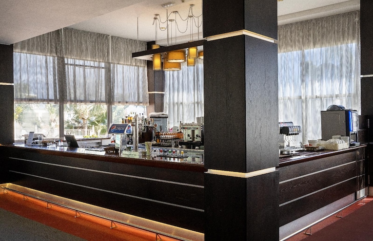 Restaurants - 1