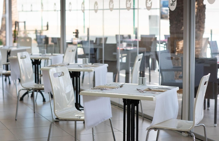 Restaurants - 10