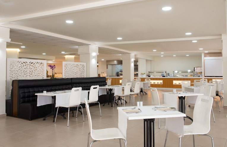 Restaurants - 8