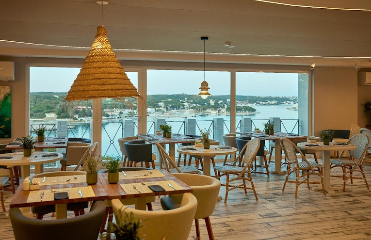 Restaurants - 10