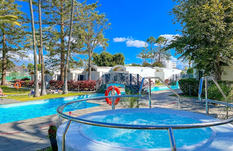 Piscines - 1