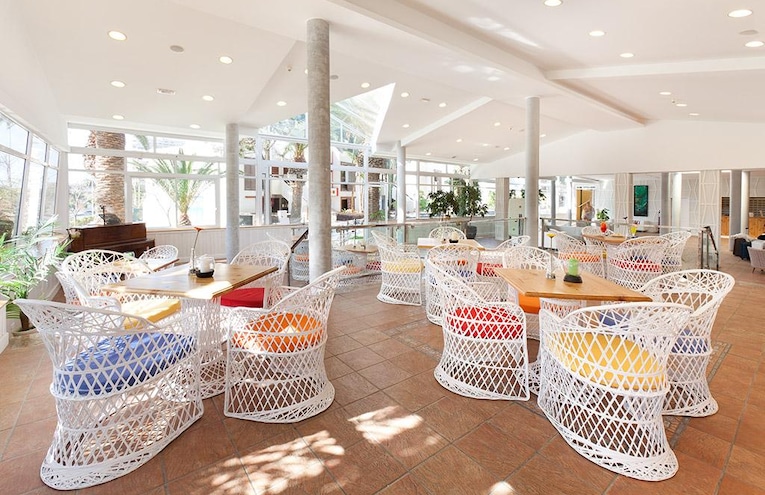 Restaurants - 4