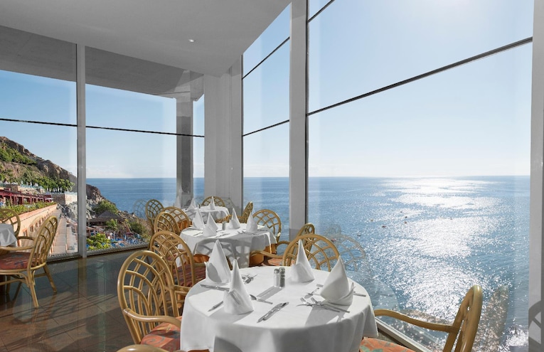 Restaurants - 6