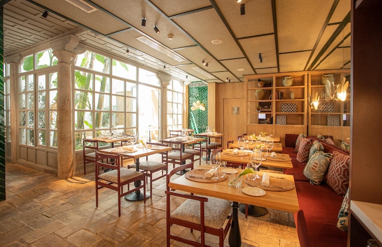 Restaurants - 6