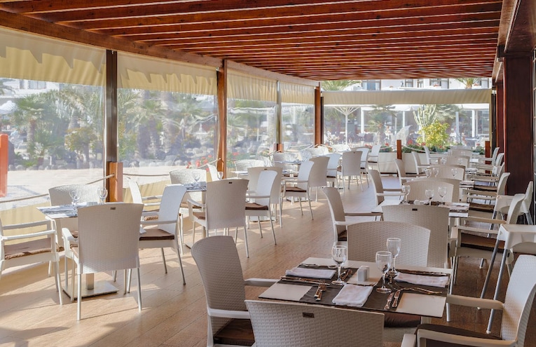 Restaurants - 8