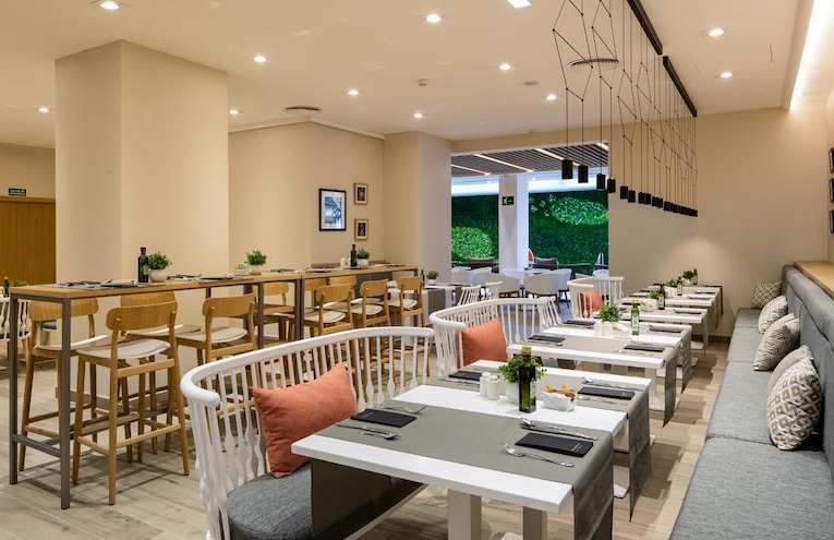 Restaurants - 6