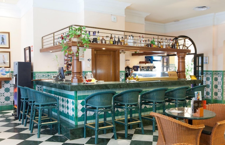 Restaurants - 4