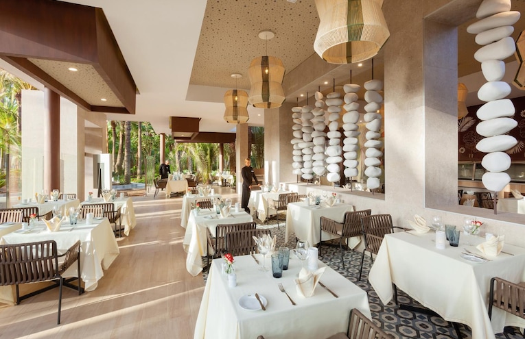 Restaurants - 7