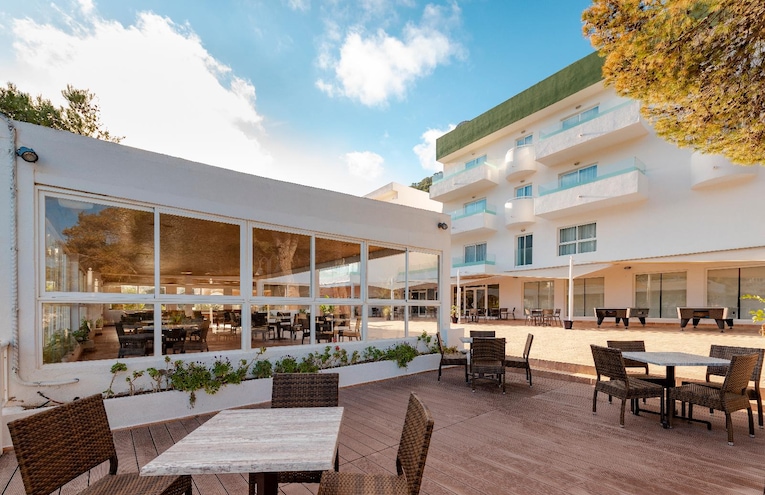 Restaurants - 3