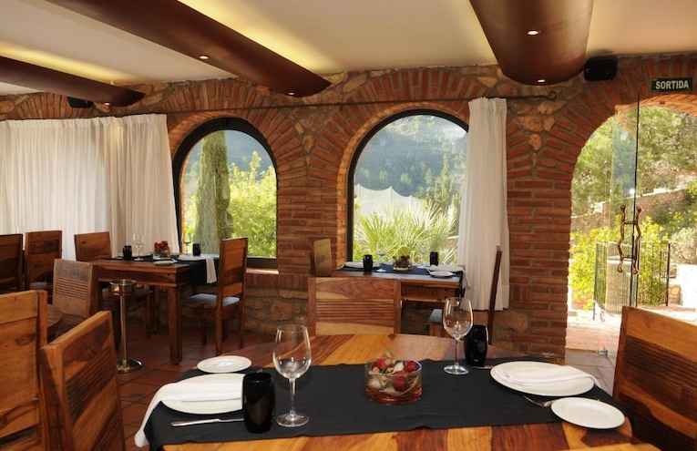 Restaurants - 1