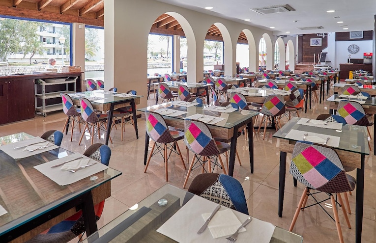 Restaurants - 4