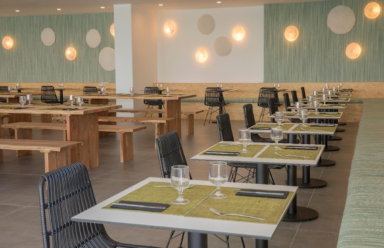 Restaurants - 4