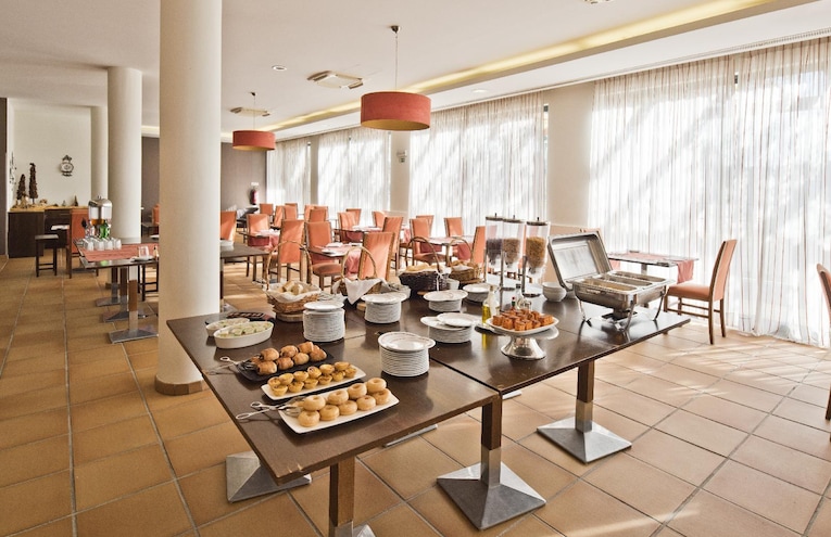 Restaurants - 3